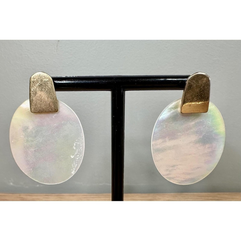 Vintage Genuine Mother of Pearl Drop Disc Earrings Gold Tone Pierced Boho